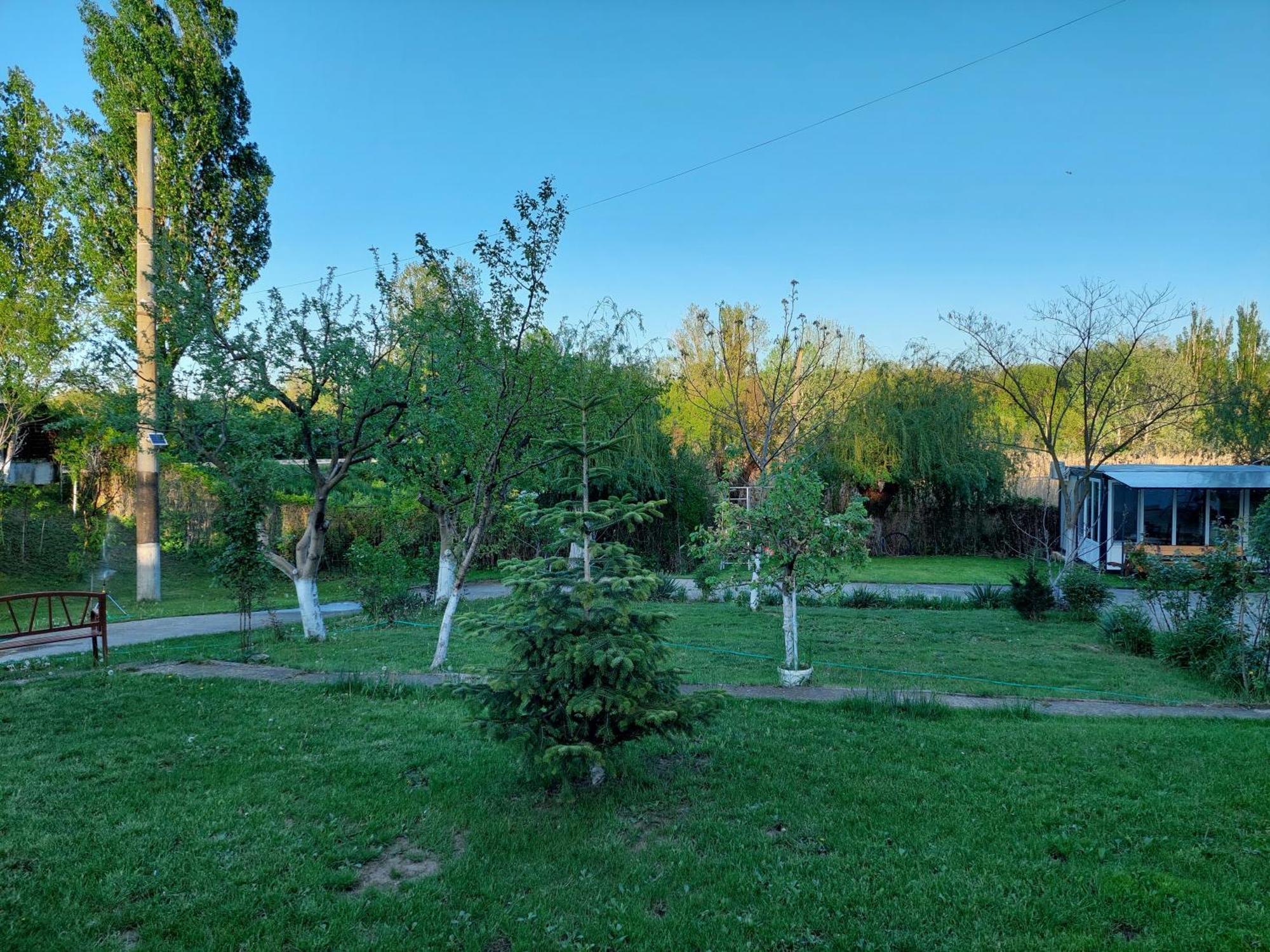 Vila De Pe Lac Amara Exterior foto